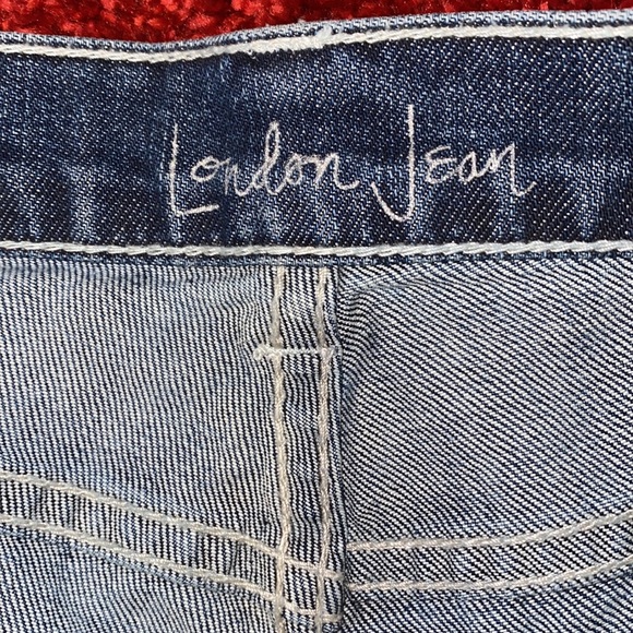 Woman Jeans - Picture 3 of 5